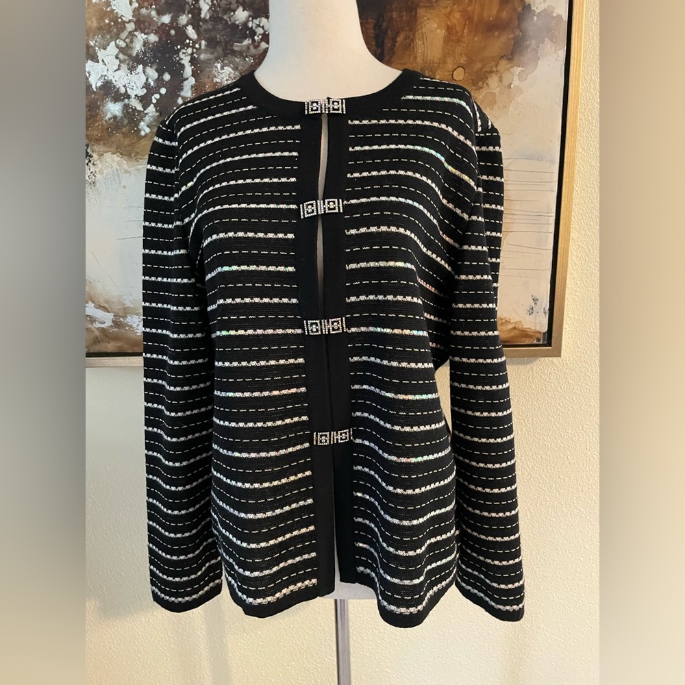 Vintage stunning cardigan by ESCALIER size M 94 83% Wool NWOT~
